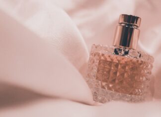 El encanto atemporal de Acqua di Gio: la fragancia que define estilo y elegancia