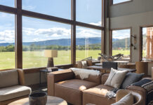 Hotel Río Serrano: Arquitectura anónima