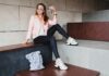 Ideas de outfit con calzas deportivas para mujer