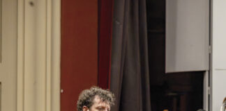 La Orquesta Sinfónica Nacional Juvenil presentó «Scheherezade» junto al director Paolo Bortolameolli. Teatro Aula Magna USM Paolo Bortolameolli
