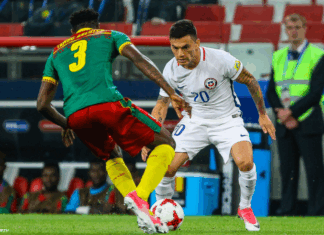 Charles Aránguiz es escogido como el Mejor Jugador del año en la Gala Crack 2025