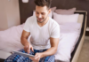 Cómo elegir el pijama hombre ideal para cada temporada y un descanso reparador