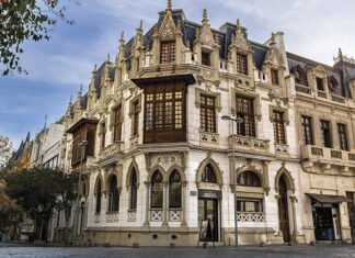 Casa Larraín Bravo: patrimonio, arquitectura y café de especialidad en un solo lugar